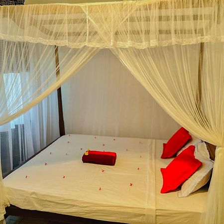 Kawshan Home Stay Dikwella Kültér fotó