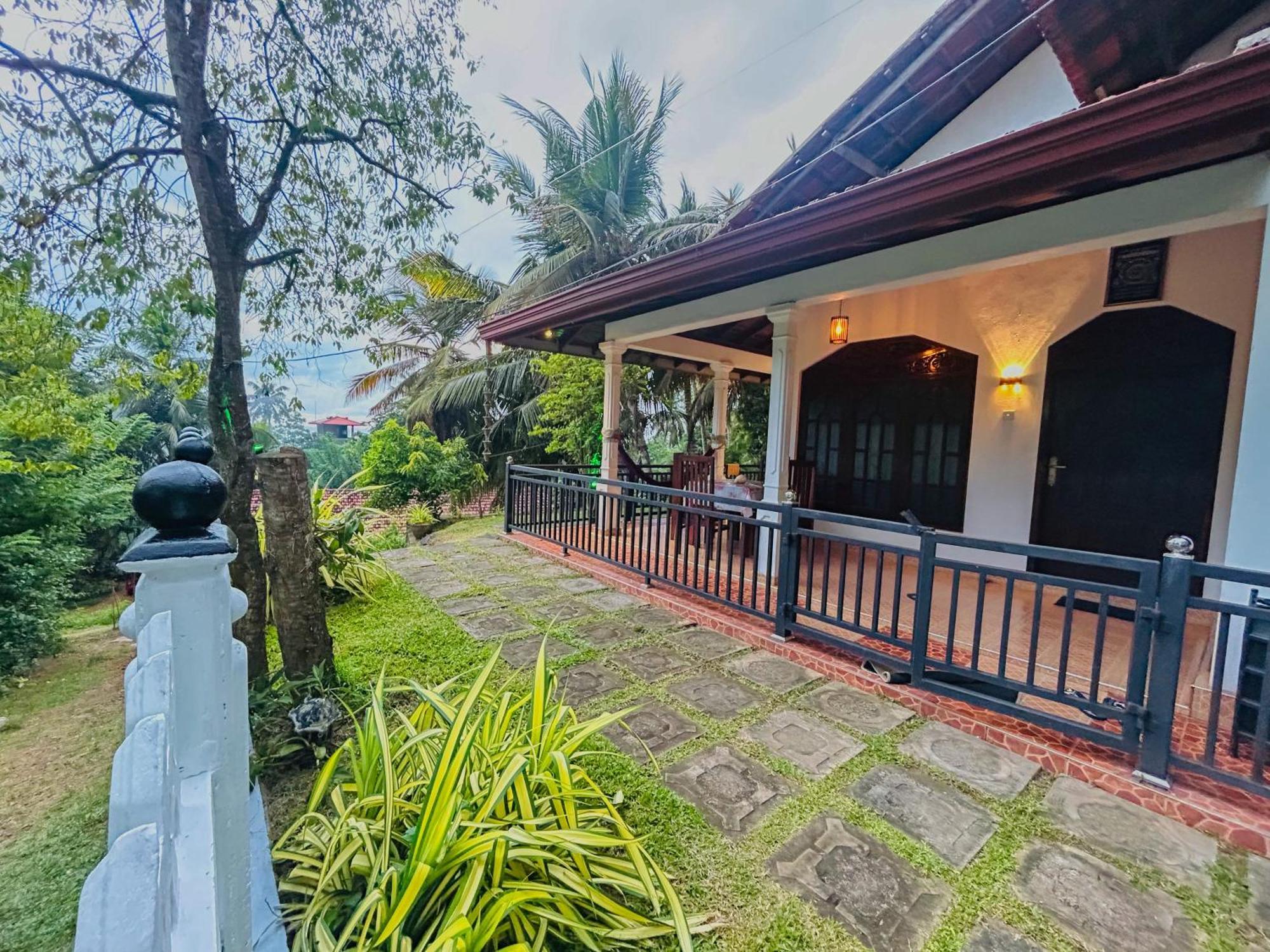 Kawshan Home Stay Dikwella Kültér fotó