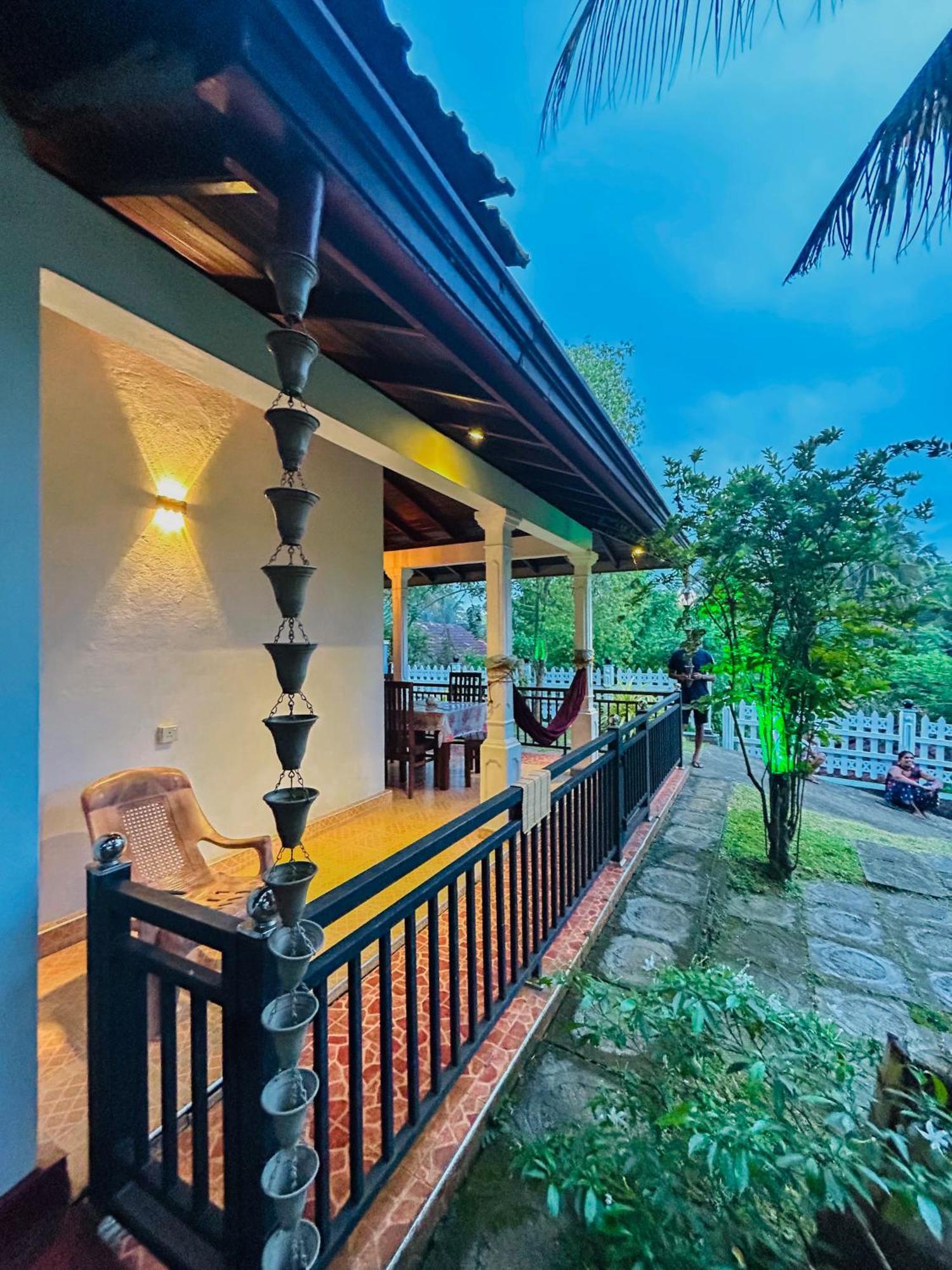 Kawshan Home Stay Dikwella Kültér fotó