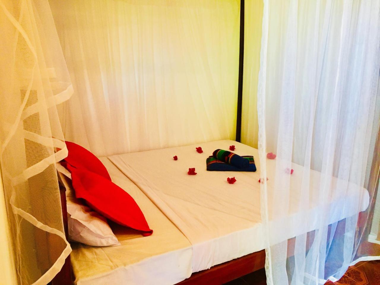 Kawshan Home Stay Dikwella Kültér fotó